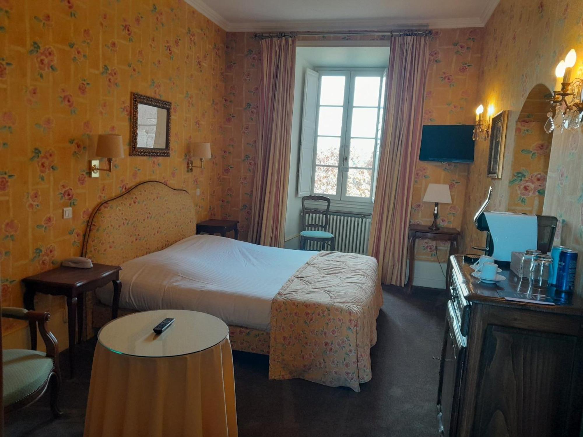 Chateau De Castel Novel Boutique Hotel Varetz Екстериор снимка