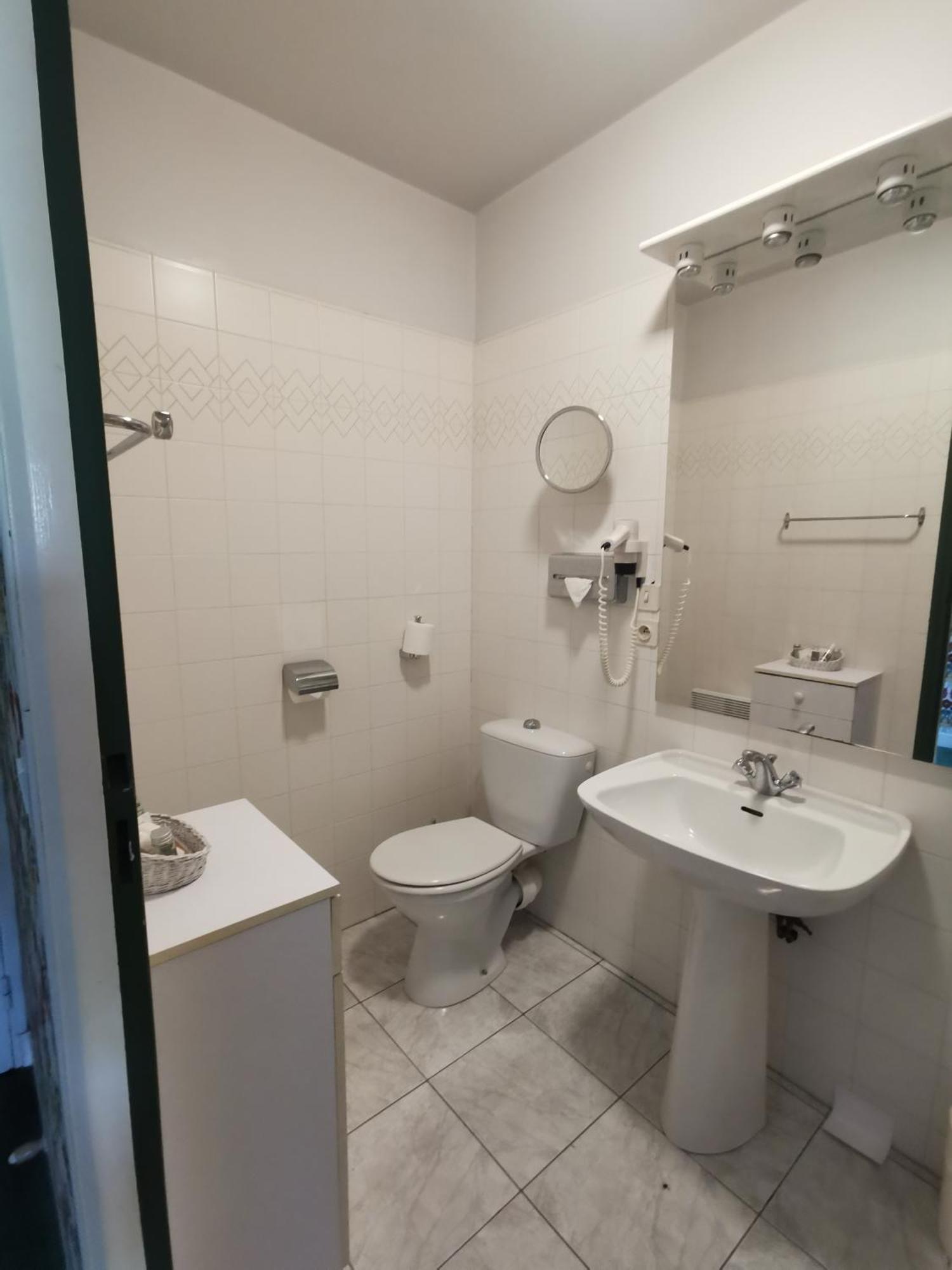 Chateau De Castel Novel Boutique Hotel Varetz Екстериор снимка