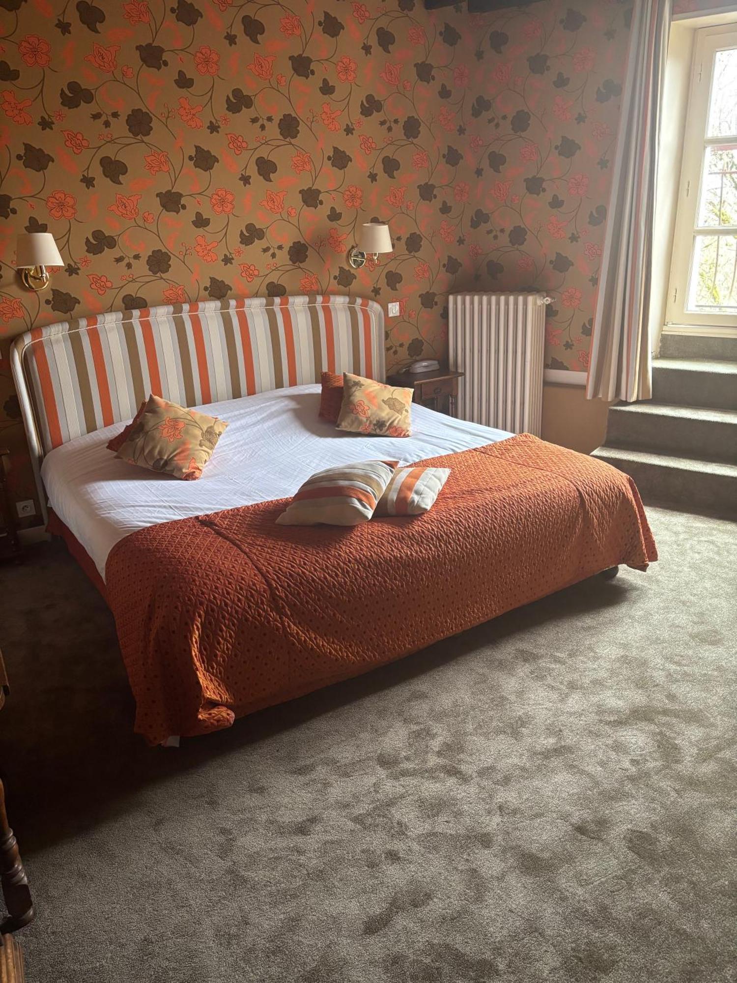 Chateau De Castel Novel Boutique Hotel Varetz Екстериор снимка
